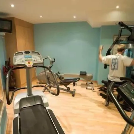 ホテル Restaurant Du Parc タン