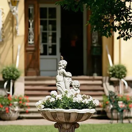 Restaurant Du Parc ホテル 3*